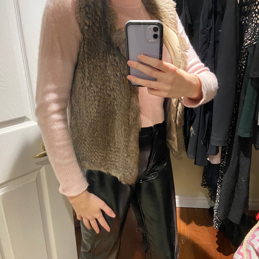 525 America Rabbit Fur Vest - Picture 2 of 8